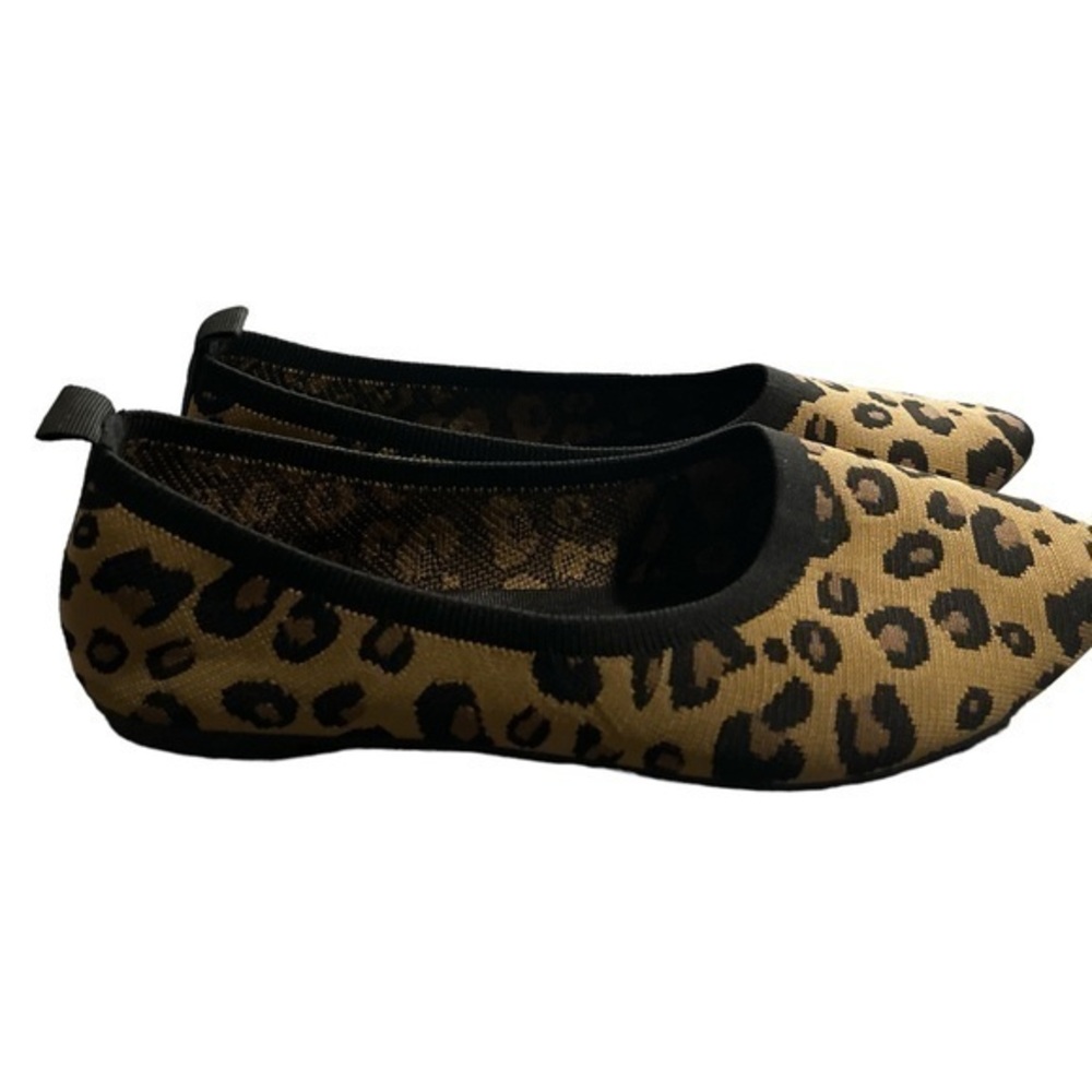 MIA LEOPARD POINTY FABRIC FLATS SIZE 11 EUC #3122